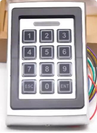 Oryginalne styki obwodu membrany